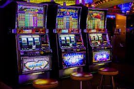 Private weekend casino browsing on 333 apk with account safety reminders for adults
